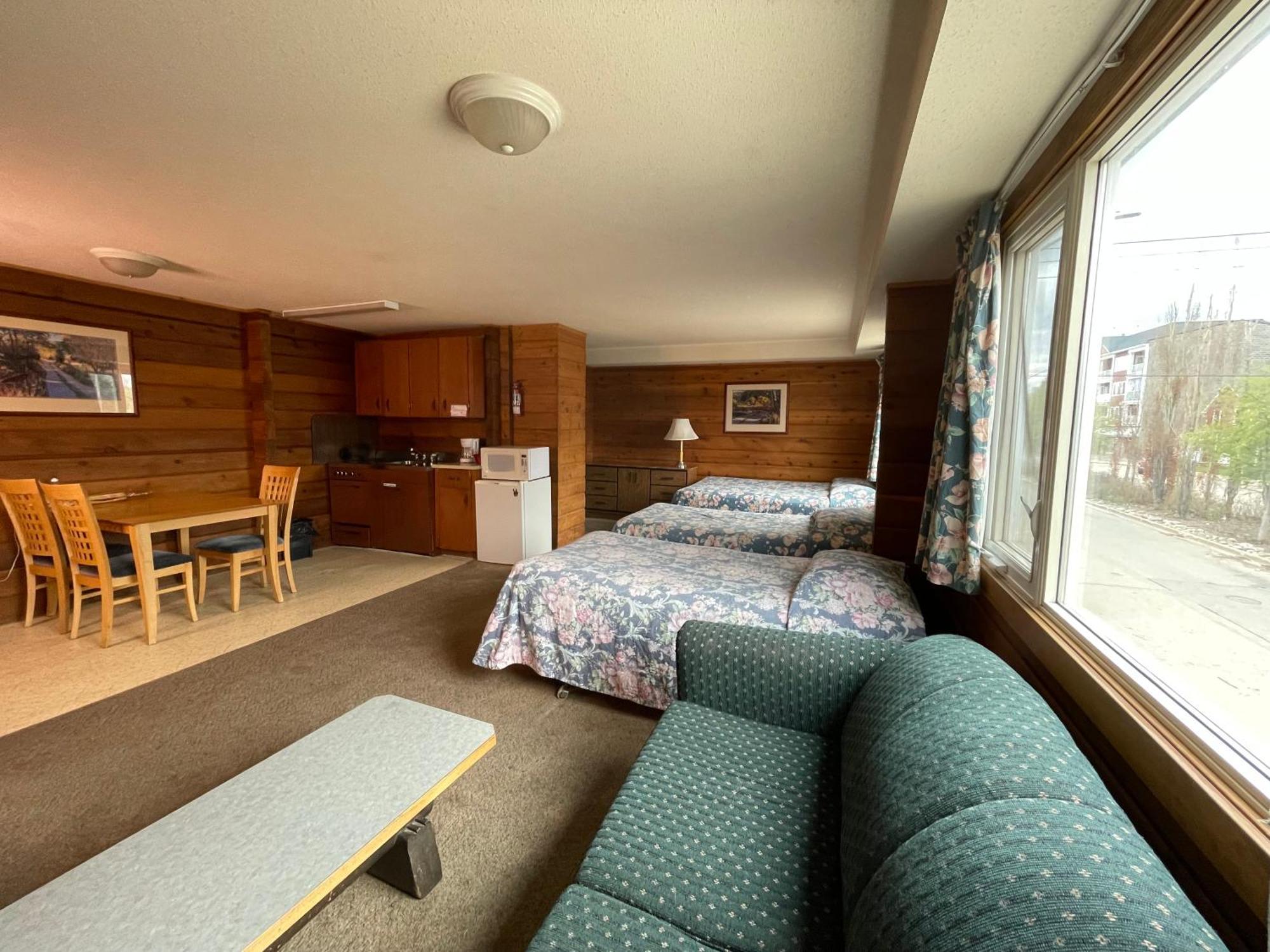 Raccoon Lodge Motel Sylvan Lake Εξωτερικό φωτογραφία