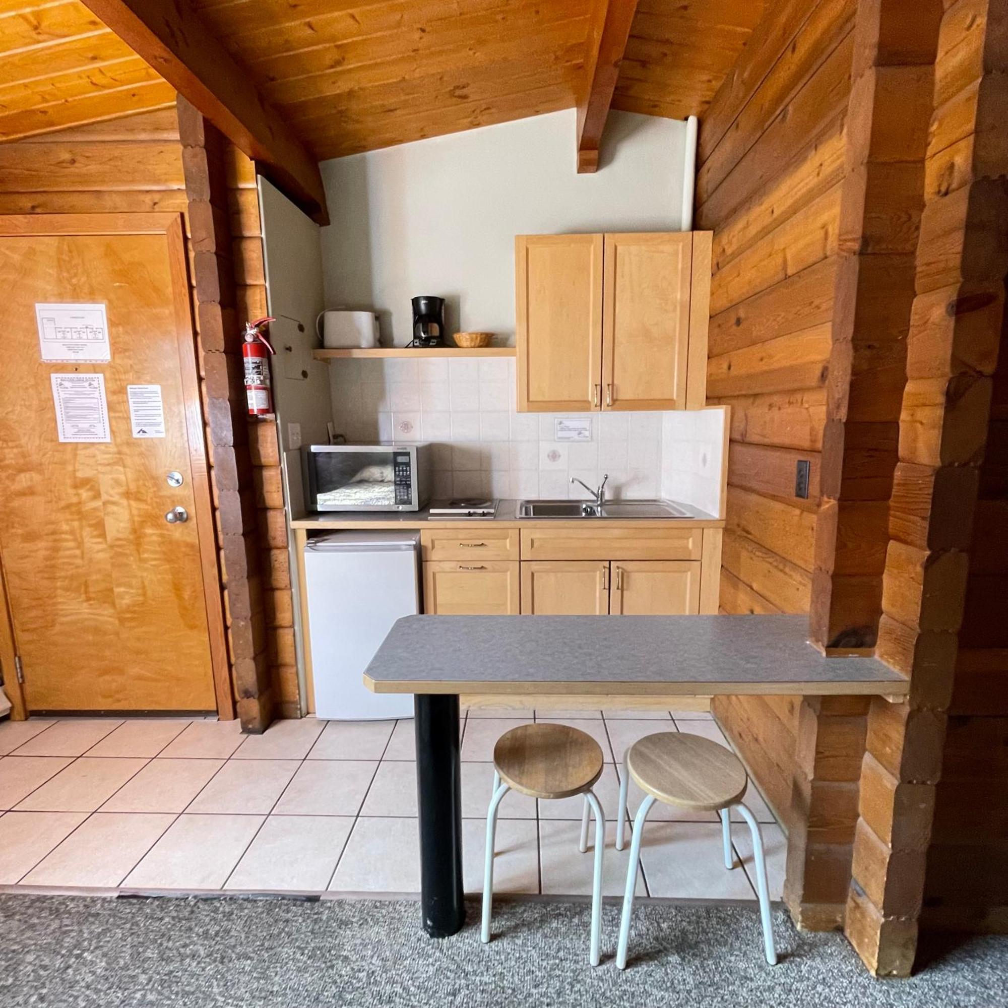 Raccoon Lodge Motel Sylvan Lake Εξωτερικό φωτογραφία