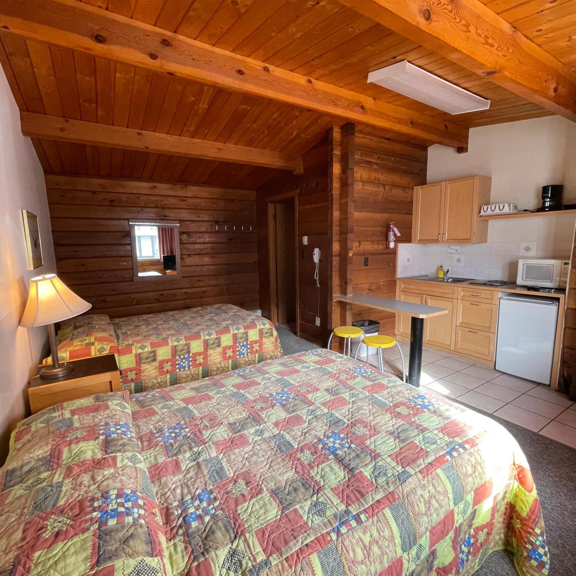 Raccoon Lodge Motel Sylvan Lake Εξωτερικό φωτογραφία